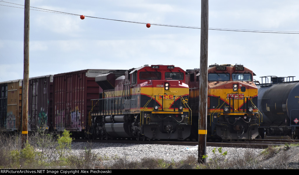 CPKC trains at Englewood yard